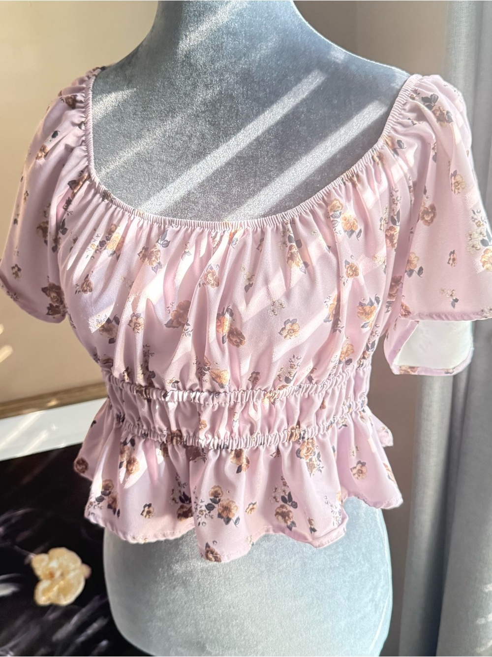 Smocked Floral Peasant Top - Mauve
